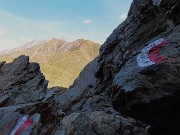 75 Scendiamo dal mitico roccioso ripido canalino